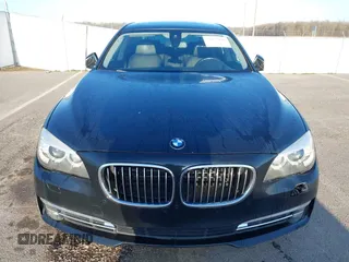 2013 BMW 7 Series 750Li xDrive with VIN WBAYF8C53DD140448, listed as a IAAI auction lot 41933840 with 119,013 mi miles. Bid and sale history available at carsss.com. Image 6.