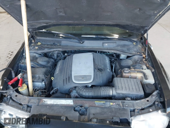 2006 Chrysler 300 C with VIN 2C3KA63H06H421414, listed as a IAAI auction lot 42144274 with 118,692 mi miles. Bid and sale history available at carsss.com. Image 10.