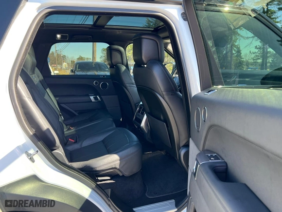 2019 Land Rover Range Rover Sport HSE with VIN SALWR2RV2KA840135, listed as a Copart auction lot 50076575 with 116,960 mi miles and Clean Title. Bid and sale history available at carsss.com. Image 6.