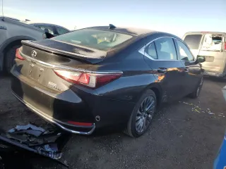 2024 Lexus ES 300h Luxury with VIN 58AEA1C17RU040891, listed as a Copart auction lot 84152074 with 7,770 mi miles and Salvage title. Bid and sale history available at DreamBid. Image 3.