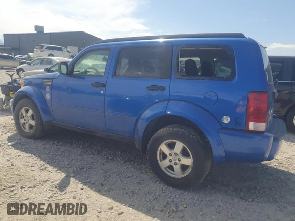 2008 Dodge Nitro SXT z VIN 1D8GU28K18W137902, wystawiony jako Copart lot #54234025 z przebiegiem 198 605 mil mil oraz Czysty tytuł • Clean title. Historia ofert i sprzedaży dostępna na DreamBid. Obrazek 2.