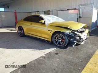 2015 BMW M4 with VIN WBS3R9C51FK330363, listed as a IAAI auction lot 40825193 with 1 mi miles. Bid and sale history available at carsss.com. Image 1.