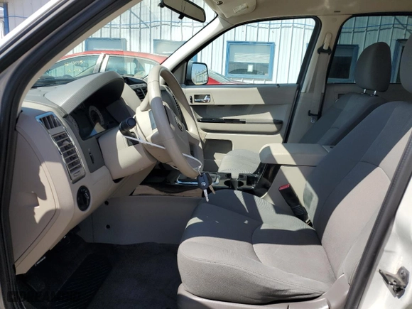 2008 Mazda Tribute ES with VIN 4F2CZ06128KM13900, listed as a Copart auction lot 51960155 with 178,328 mi miles and Salvage Title. Bid and sale history available at carsss.com. Image 7.