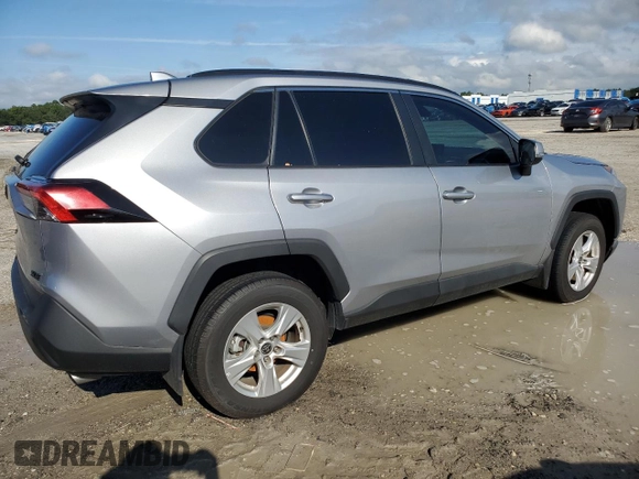 2021 Toyota RAV4 XLE with VIN 2T3W1RFV6MC152866, listed as a Copart auction lot 67205784 with 0 mi miles and Salvage Title. Bid and sale history available at carsss.com. Image 3.