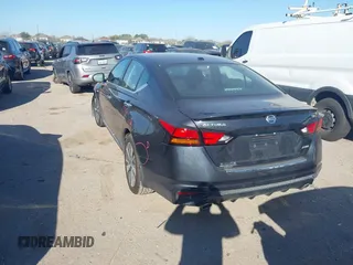 2019 Nissan Altima SL with VIN 1N4BL4EW8KC137862, listed as a IAAI auction lot 41765282 with 54,742 mi miles and . Bid and sale history available at carsss.com. Image 3.