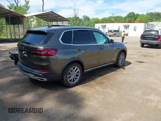 2021 BMW X5 xDrive40i with VIN 5UXCR6C06M9G21960, listed as a IAAI auction lot 42315496 with 41,580 mi miles and . Bid and sale history available at DreamBid. Image 4.