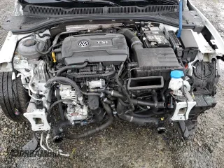 2024 Volkswagen Jetta GLI 40th Anniversary Edition z VIN 3VW9T7BU7RM021264, wystawiony jako Copart lot #50994425 z przebiegiem 16 550 mil mil oraz Szkoda całkowita • Salvage title. Historia ofert i sprzedaży dostępna na DreamBid. Obrazek 11.