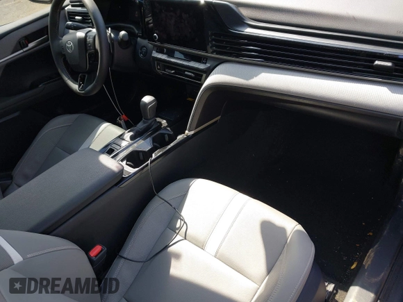 2025 Toyota Camry LE with VIN 4T1DAACK6SU029608, listed as a IAAI auction lot 41571751 with 9,030 mi miles and . Bid and sale history available at DreamBid. Image 5.