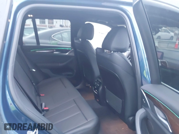 2021 BMW X3 sDrive30i z VIN 5UXTY3C02M9F37961, wystawiony jako IAAI lot #41922237 z przebiegiem 33 804 mil mil oraz . Historia ofert i sprzedaży dostępna na DreamBid. Obrazek 8.