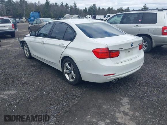 2015 BMW 3 Series 328i xDrive with VIN WBA3B5G50FNS15117, listed as a IAAI auction lot 41843496 with 144,613 mi miles. Bid and sale history available at carsss.com. Image 3.