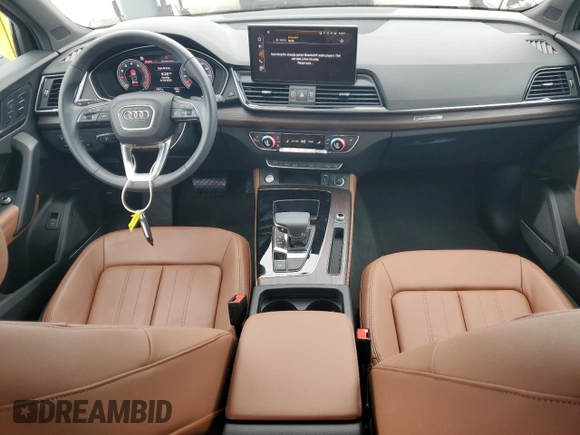 2024 Audi Q5 Premium Plus with VIN WA1BBAFY9R2147404, listed as a Copart auction lot 60261915 with 3,201 mi miles and Salvage title. Bid and sale history available at DreamBid. Image 8.