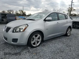 2009 Pontiac Vibe w/1SB with VIN 5Y2SP670X9Z422010, listed as a Copart auction lot 88146195 with 286,887 mi miles and Clean Title. Bid and sale history available at carsss.com. Image 1.