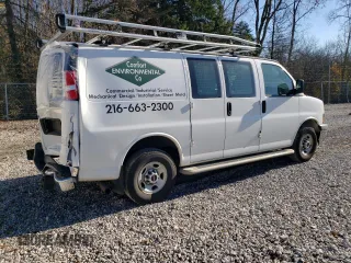 2019 GMC Savana Cargo Van with VIN 1GTW7AFG6K1294520, listed as a Copart auction lot 83498774 with 145,685 mi miles and Salvage Title. Bid and sale history available at carsss.com. Image 3.