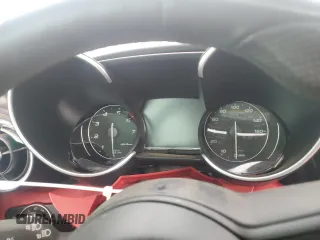 2021 Alfa Romeo Giulia Ti z VIN ZARFANBN1M7648754, wystawiony jako Copart lot #55331525 z przebiegiem Nie podano mil oraz Szkoda całkowita • Salvage title. Historia ofert i sprzedaży dostępna na DreamBid. Obrazek 9.