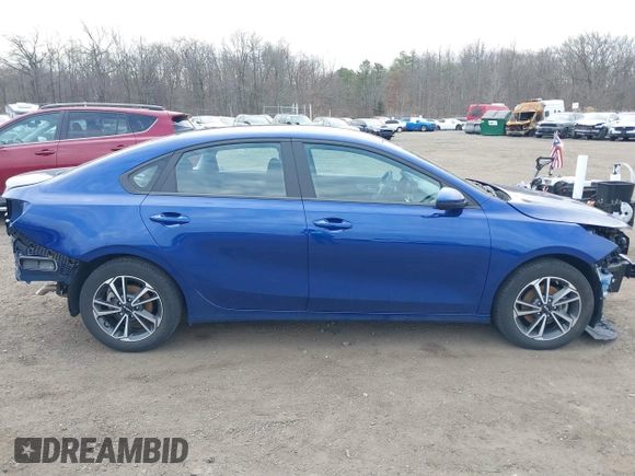 2023 Kia Forte LXS z VIN 3KPF24AD1PE602579, wystawiony jako IAAI lot #41760080 z przebiegiem 28 424 mil mil oraz . Historia ofert i sprzedaży dostępna na DreamBid. Obrazek 13.