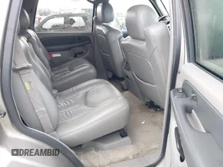 2003 Chevrolet Tahoe LS with VIN 1GNEK13T93J308334, listed as a IAAI auction lot 41582475 with 263,031 mi miles. Bid and sale history available at carsss.com. Image 8.
