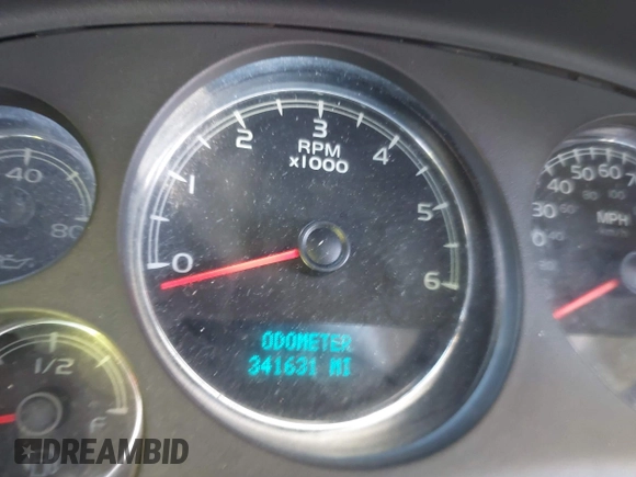 2008 Chevrolet Suburban LTZ with VIN 3GNFK16338G159735, listed as a IAAI auction lot 41289729 with 341,631 mi miles. Bid and sale history available at carsss.com. Image 7.