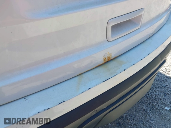 2011 Ford Explorer XLT с VIN 1FMHK8D84BGA87130, выставлен на аукционе IAAI как лот 42823296 с пробегом 228 505 миль миль и . История ставок и продаж доступна на DreamBid. Изображение 6.