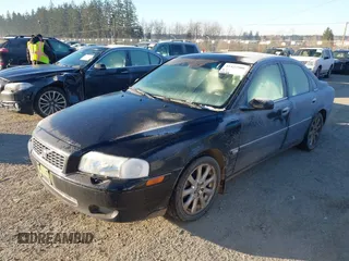 2005 Volvo S80 with VIN YV1TS592X51399861, listed as a IAAI auction lot 41422980 with 172,113 mi miles. Bid and sale history available at carsss.com. Image 2.