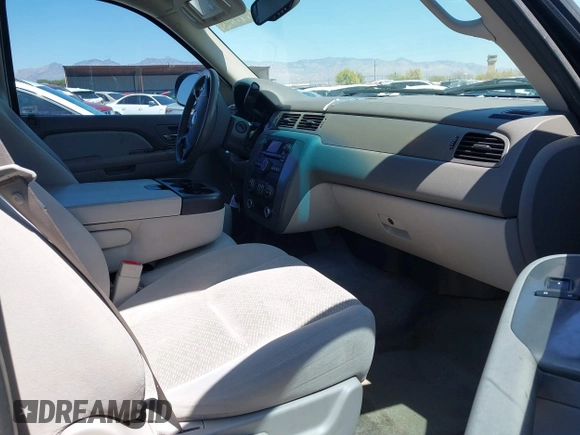 2008 Chevrolet Tahoe LS with VIN 1GNFC13C68R143398, listed as a IAAI auction lot 41970038 with 205,873 mi miles and . Bid and sale history available at DreamBid. Image 5.
