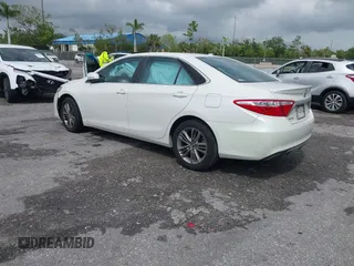 2015 Toyota Camry XLE with VIN 4T1BF1FK6FU081797, listed as a IAAI auction lot 41994718 with 68,899 mi miles. Bid and sale history available at carsss.com. Image 3.