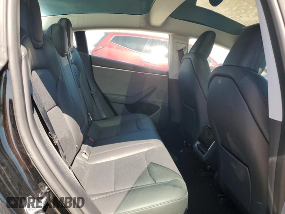 2024 Tesla Model 3 z VIN 5YJ3E1EA3RF872810, wystawiony jako Copart lot #46871445 z przebiegiem 2 725 mil mil oraz Szkoda całkowita • Salvage title. Historia ofert i sprzedaży dostępna na DreamBid. Obrazek 11.