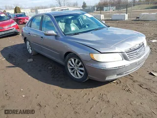 2008 Hyundai Azera Limited with VIN KMHFC46F18A303830, listed as a IAAI auction lot 41488930 with 245,844 mi miles. Bid and sale history available at carsss.com. Image 1.