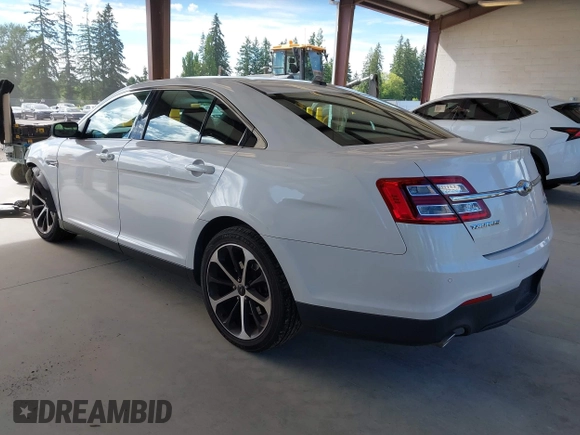 2015 Ford Taurus Limited with VIN 1FAHP2J81FG118224, listed as a IAAI auction lot 42402947 with 142,885 mi miles and . Bid and sale history available at DreamBid. Image 3.