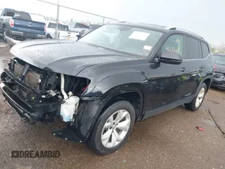2018 Volkswagen Atlas SE с VIN 1V2CR2CA8JC566036, выставлен на аукционе IAAI как лот 42122613 с пробегом 89 691 миль миль и . История ставок и продаж доступна на DreamBid. Изображение 18.