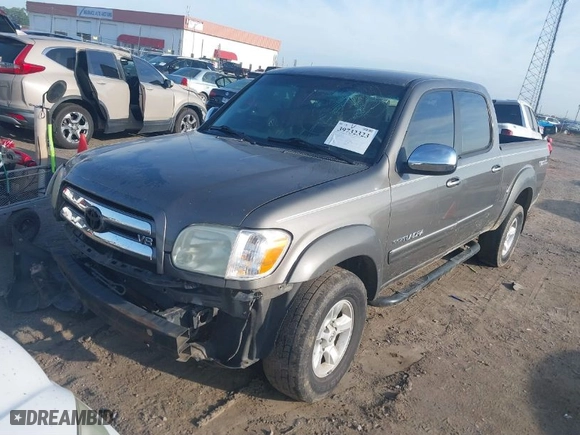 2005 Toyota Tundra SR5 with VIN 5TBET341X5S492020, listed as a IAAI auction lot 39732323 with 163,863 mi miles. Bid and sale history available at carsss.com. Image 2.