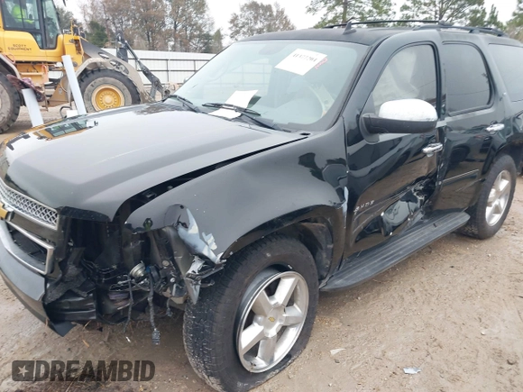 2014 Chevrolet Tahoe LT z VIN 1GNSCBE04ER143872, wystawiony jako IAAI lot #41377204 z przebiegiem 119 533 mil mil oraz . Historia ofert i sprzedaży dostępna na DreamBid. Obrazek 6.