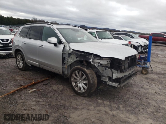2018 Volvo XC90 Momentum with VIN YV4102PKXJ1344533, listed as a Copart auction lot 73699082 with 65,179 mi miles. Bid and sale history available at carsss.com. Image 4.