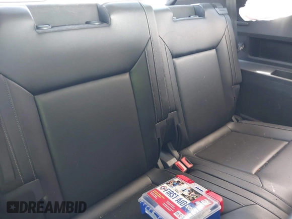 2018 Volkswagen Atlas SE with VIN 1V2CR2CA6JC570554, listed as a IAAI auction lot 42403260 with 109,427 mi miles and . Bid and sale history available at DreamBid. Image 18.