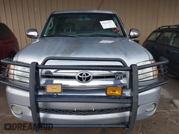 2004 Toyota Tundra SR5 with VIN 5TBDT441X4S465903, listed as a IAAI auction lot 42111517 with 283,929 mi miles and . Bid and sale history available at DreamBid. Image 6.