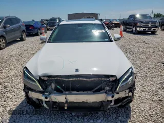 2019 Mercedes-Benz C 300 with VIN 55SWF8DB7KU283213, listed as a Copart auction lot 57432015 with 83,667 mi miles and Salvage title. Bid and sale history available at DreamBid. Image 5.