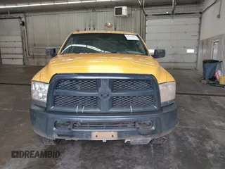 2017 Ram 2500 Tradesman z VIN 3C6TR5CT0HG711590, wystawiony jako IAAI lot #42516927 z przebiegiem 55 073 mil mil oraz . Historia ofert i sprzedaży dostępna na DreamBid. Obrazek 13.