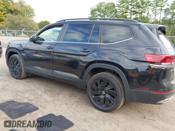 2024 Volkswagen Atlas SE with VIN 1V2HR2CA4RC604783, listed as a IAAI auction lot 40405287 with 1,269 mi miles and . Bid and sale history available at DreamBid. Image 14.