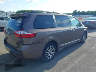 2019 Toyota Sienna XLE Auto Access Seat z VIN 5TDYZ3DC7KS984973, wystawiony jako IAAI lot #42299167 z przebiegiem 75 447 mil mil oraz . Historia ofert i sprzedaży dostępna na DreamBid. Obrazek 4.