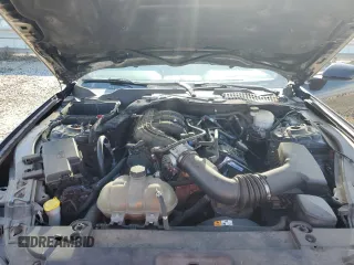 2016 Ford Mustang V6 z VIN 1FA6P8AMXG5266697, wystawiony jako Copart lot #55613175 z przebiegiem 145 494 mil mil oraz Szkoda całkowita • Salvage title. Historia ofert i sprzedaży dostępna na DreamBid. Obrazek 11.