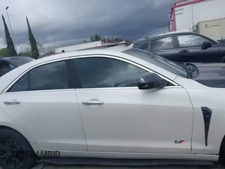 2018 Cadillac ATS RWD z VIN 1G6AA5RX2J0116853, wystawiony jako IAAI lot #41731111 z przebiegiem 91 135 mil mil oraz . Historia ofert i sprzedaży dostępna na DreamBid. Obrazek 14.
