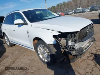 2013 Audi Q5 Premium with VIN WA1CFAFP3DA031243, listed as a IAAI auction lot 41670607 with 87,473 mi miles. Bid and sale history available at carsss.com. Image 1.
