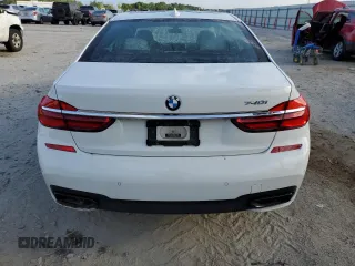 2018 BMW 7 Series 740i with VIN WBA7E2C55JG742869, listed as a Copart auction lot 52317095 with 0 mi miles and Salvage Title. Bid and sale history available at carsss.com. Image 6.