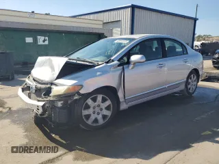 2008 Honda Civic LX with VIN 1HGFA16558L030140, listed as a Copart auction lot 43010515 with 61,171 mi miles and Salvage Title. Bid and sale history available at DreamBid. Image 1.