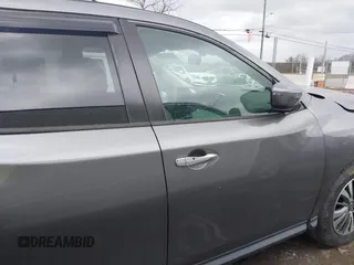2018 Nissan Pathfinder S z VIN 5N1DR2MM3JC661596, wystawiony jako IAAI lot #41829093 z przebiegiem 115 446 mil mil oraz . Historia ofert i sprzedaży dostępna na DreamBid. Obrazek 14.