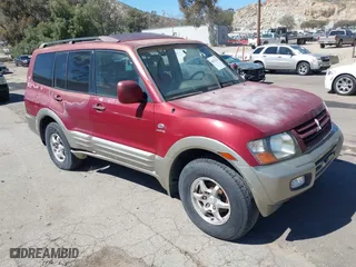 2002 Mitsubishi Montero LTD with VIN JA4MW51R72J071648, listed as a IAAI auction lot 41872154 with 35,552 mi miles. Bid and sale history available at carsss.com. Image 1.