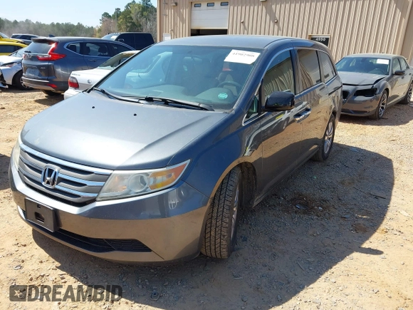 2011 Honda Odyssey EX with VIN 5FNRL5H43BB069014, listed as a IAAI auction lot 41902908 with 182,492 mi miles. Bid and sale history available at carsss.com. Image 17.