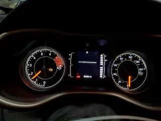 2018 Jeep Cherokee Latitude Tech Connect с VIN 1C4PJMCX8JD586727, выставлен на аукционе Copart как лот 42316915 с пробегом 92 382 миль миль и Списание • Salvage title. История ставок и продаж доступна на DreamBid. Изображение 9.
