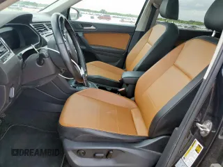 2019 Volkswagen Tiguan SE z VIN 3VV3B7AX2KM050444, wystawiony jako Copart lot #62881895 z przebiegiem 41 836 mil mil oraz Szkoda całkowita • Salvage title. Historia ofert i sprzedaży dostępna na DreamBid. Obrazek 7.