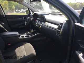 2021 Kia Sorento LX z VIN 5XYRG4LC5MG051378, wystawiony jako IAAI lot #42074038 z przebiegiem 101 678 mil mil oraz . Historia ofert i sprzedaży dostępna na DreamBid. Obrazek 5.