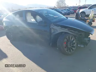 2022 Tesla Model Y Performance with VIN 7SAYGDEF0NF447541, listed as a IAAI auction lot 41762592 with 41,204 mi miles and . Bid and sale history available at DreamBid. Image 1.